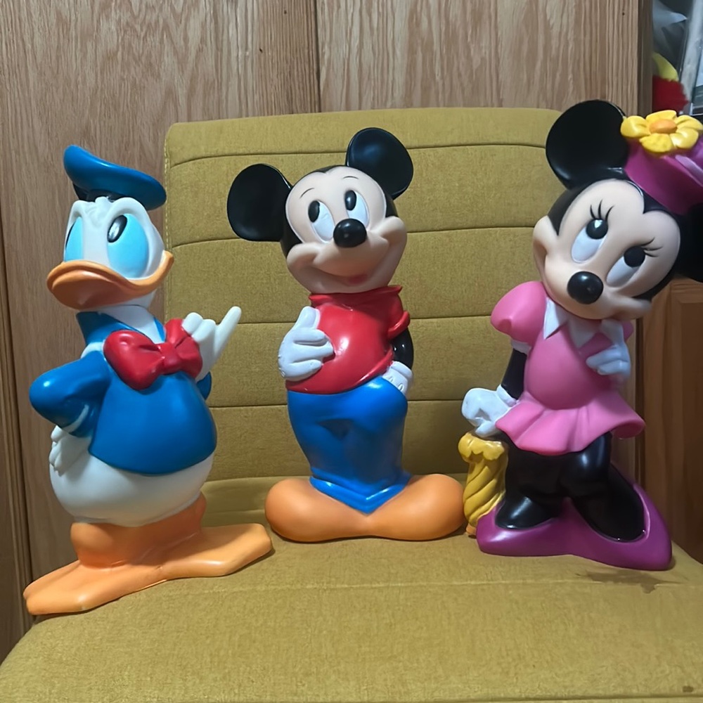 Vintage Disney iLLCO banks. Complete set of Mickey, Minnie and Donald Duck.
